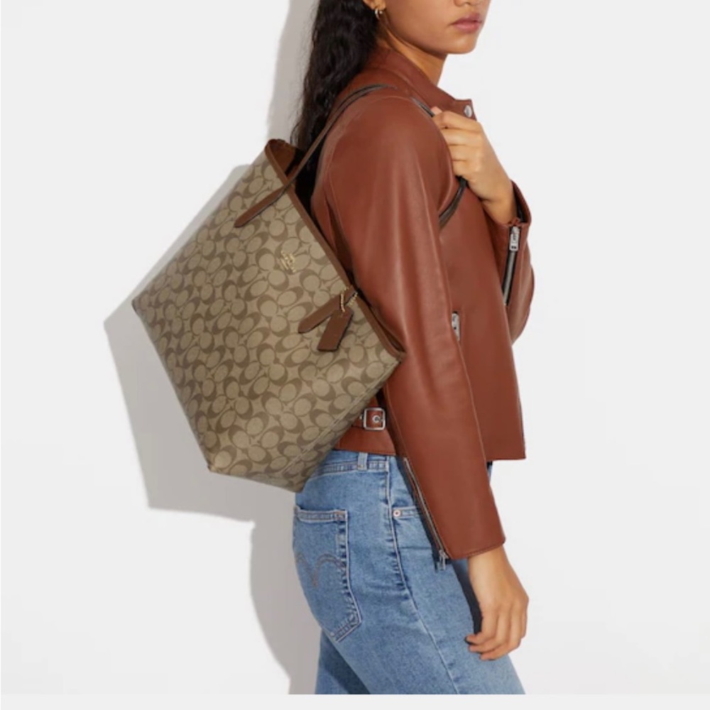 Coach City Tote used